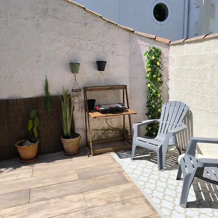 Ferienhaus Maison T3 Avec Cour, A Deux Pas Du Port De L'aiguillon, Proche Commodites Et - - Fr-1-319-126 *